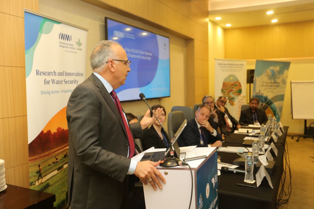 Minister of Water Resources and Irrigation Hani Sewilam making the opening remarks at the launch of the IWMI-led CGIAR Water Systems Integration Roadmap (2024-2030). Photo: IWMI